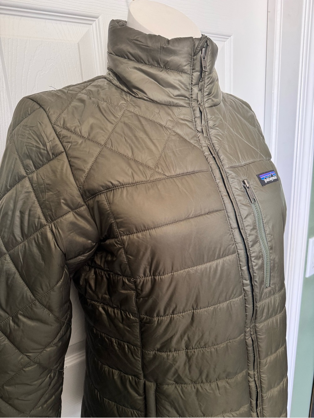 Women’s Patagonia Radalie Parka Outdoor Jacket Like New Olive Size Large - Picture 7 of 15